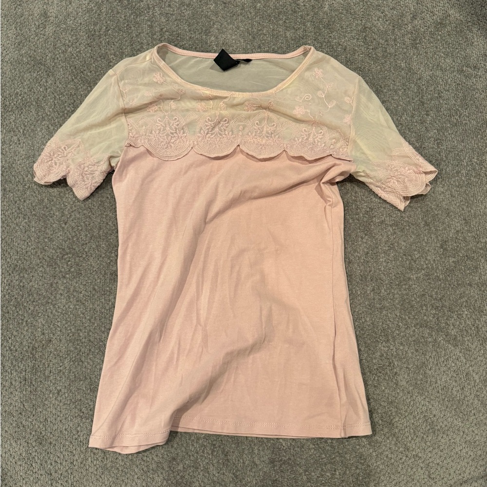 H&M light pink tee